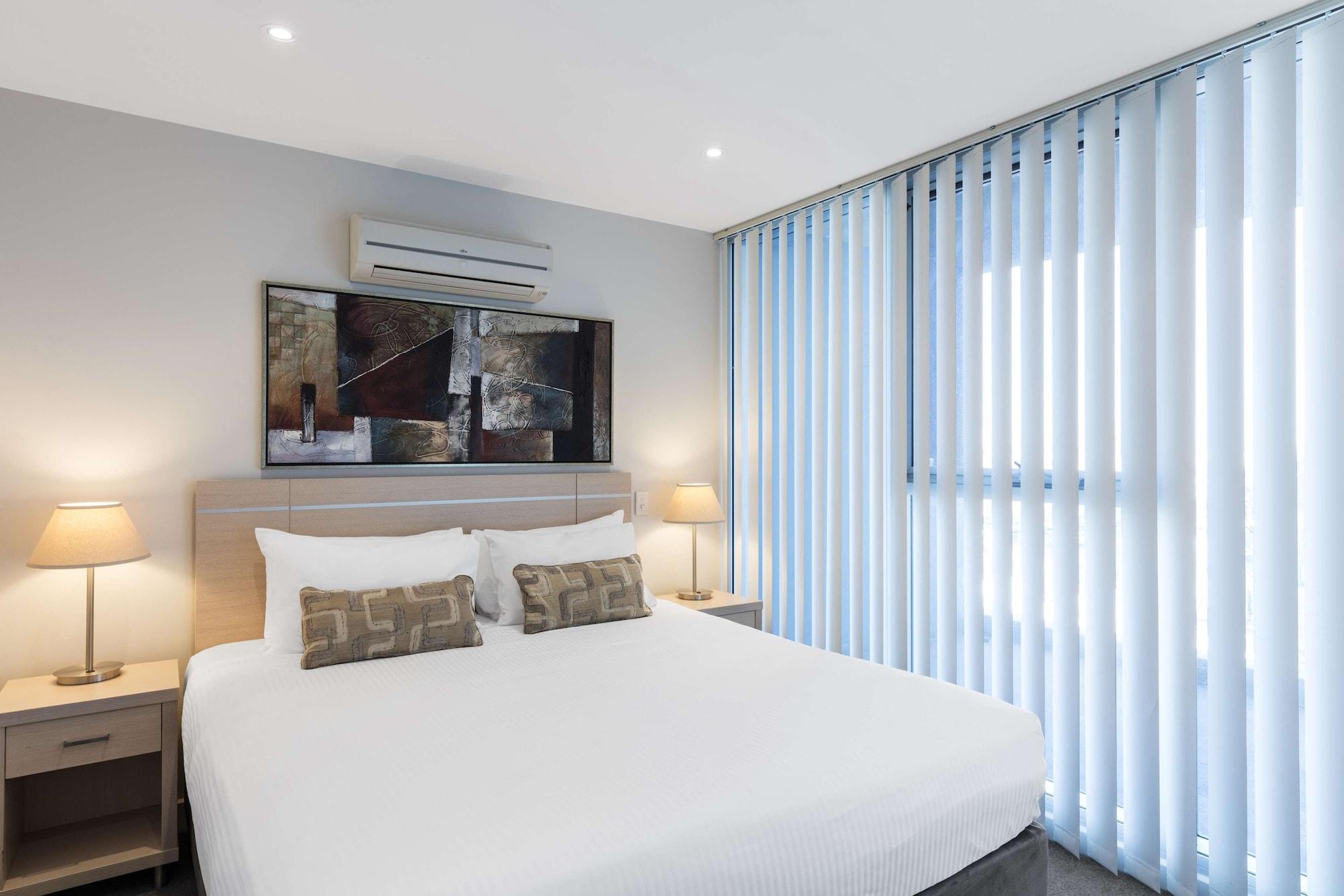 Istay Precinct أدليد المظهر الخارجي الصورة