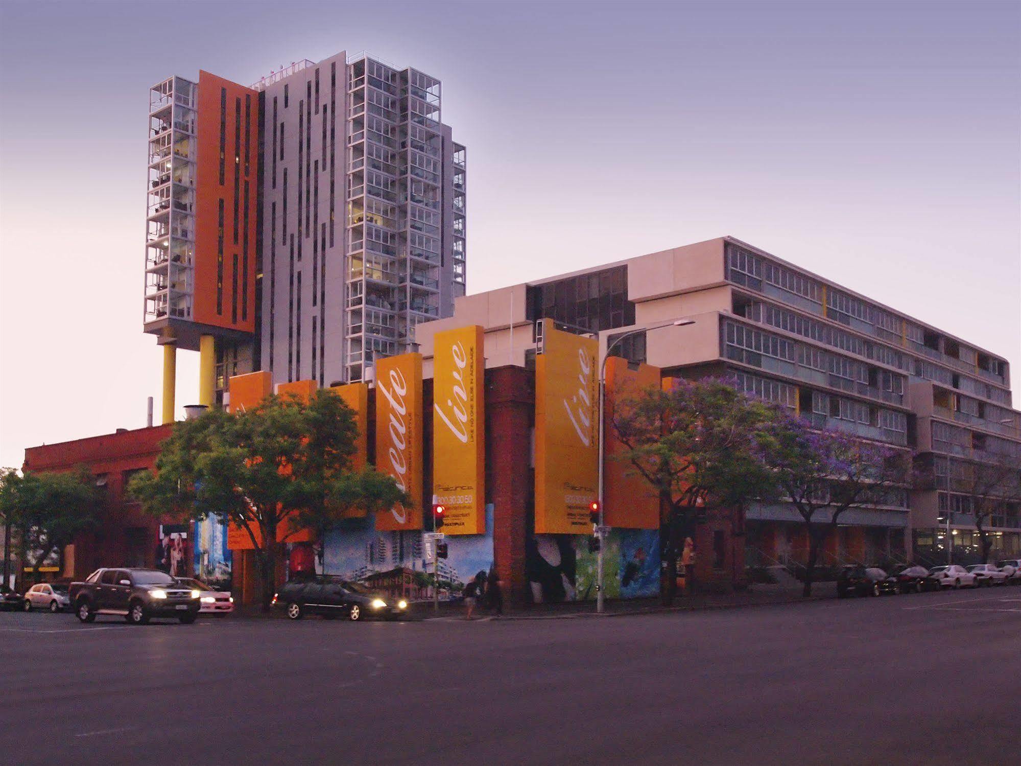Istay Precinct أدليد المظهر الخارجي الصورة